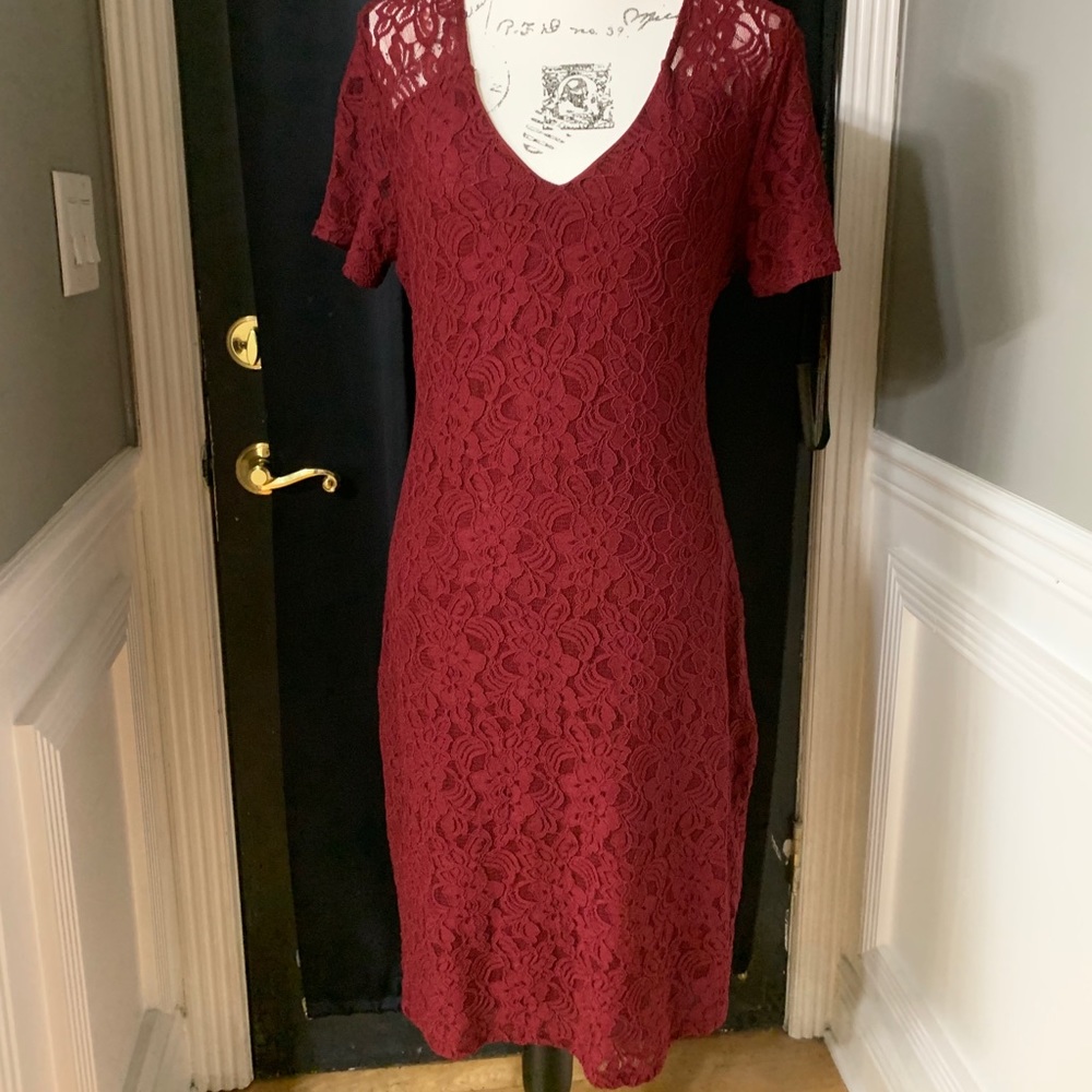 ⭐️41 HAWTHORN BURGUNDY LACE DRESS, NWT - SIZE L